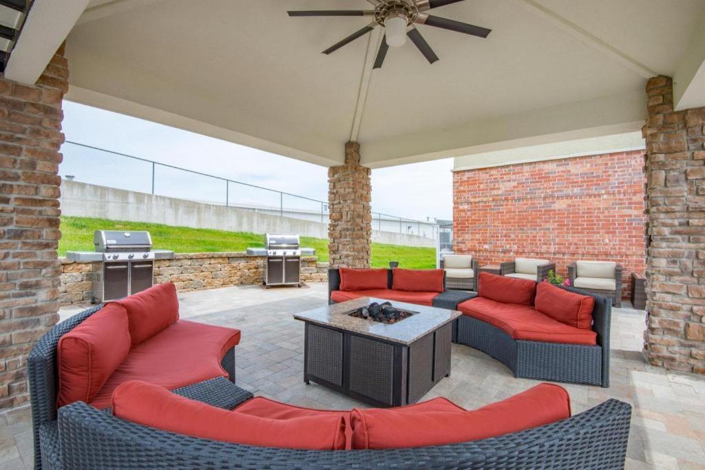 Candlewood Suites Jefferson City Exterior photo