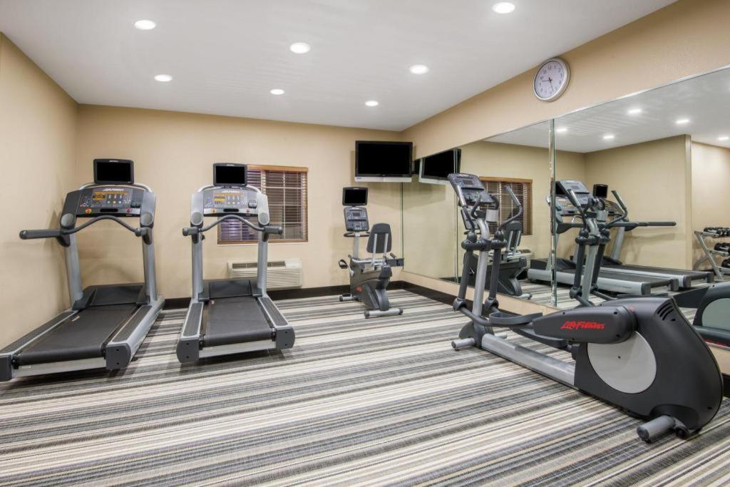 Candlewood Suites Jefferson City Exterior photo