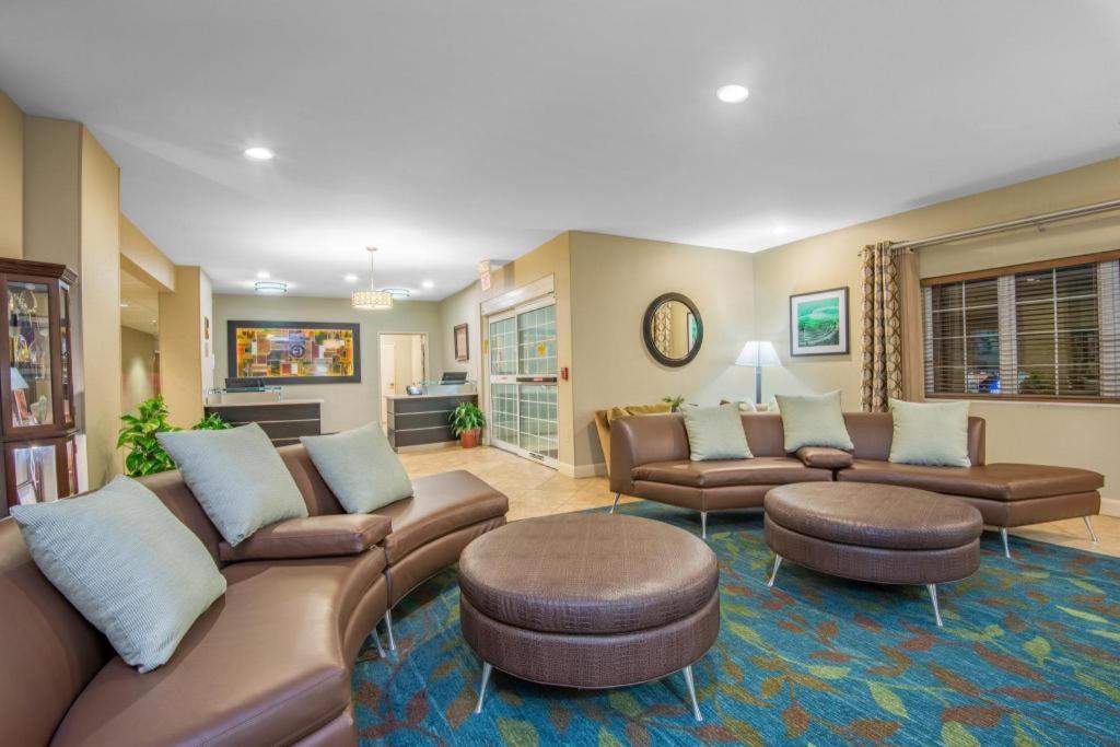 Candlewood Suites Jefferson City Exterior photo